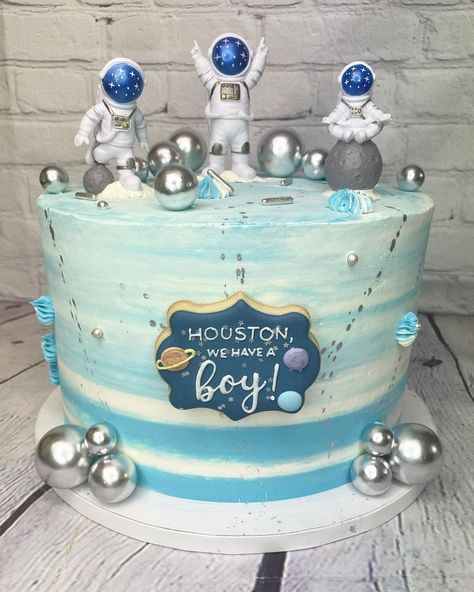 #houstonwehaveababy en Instagram | Hashtags Astronaut Baby Shower Cake, Space Theme Baby Shower Ideas Decoration, Outer Space Baby Shower Ideas Boy, Space Baby Shower Cake, Houston We Have A Boy Baby Shower Decor, Space Themed Baby Shower Ideas Boy, Space Gender Reveal, Outer Space Baby Shower Ideas, Space Theme Baby Shower Ideas