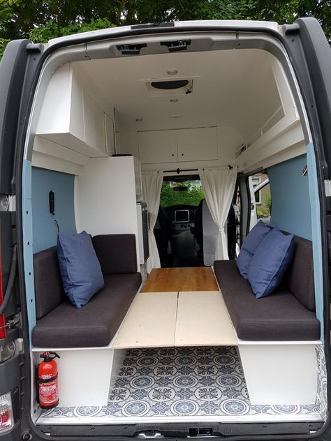 Foldable Table in Campervan Conversion Day Van Interior Ideas, Campervan Seating Ideas, Renault Traffic Conversion, Simple Van Build Ideas, Van Build Ideas, Day Van Conversion, Conversation Ideas, Office Van, Best Van