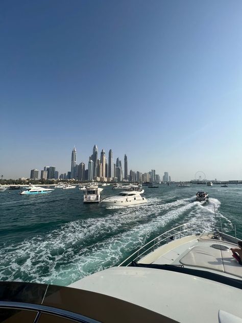 Dubai Party, Dubai Yacht, Dubai Summer, Yacht Aesthetic, Dubai Holidays, Dubai Vacation, Dubai Aesthetic, Dream Vacations Destinations, Destination Photography