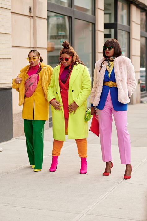 NYFW: The Best Street Style From Black Creatives Color Outfits, Fest Outfits, Color Blocking Outfits, Colour Blocking, Funky Fashion, Big Fashion, Cool Street Fashion, New Classic, Colourful Outfits