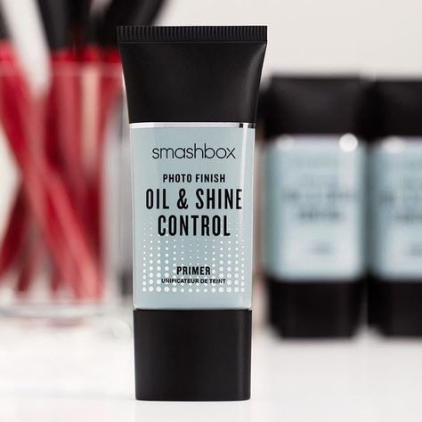 Smashbox Launches New Oil & Shine Control Version of Photo Finish Primer | Allure Oil Control Primer, Oily Skin Makeup, Smashbox Photo Finish Primer, Smashbox Cosmetics, Matte Primer, Mattifying Primer, Selling Photos, S Photo, Makeup Blog