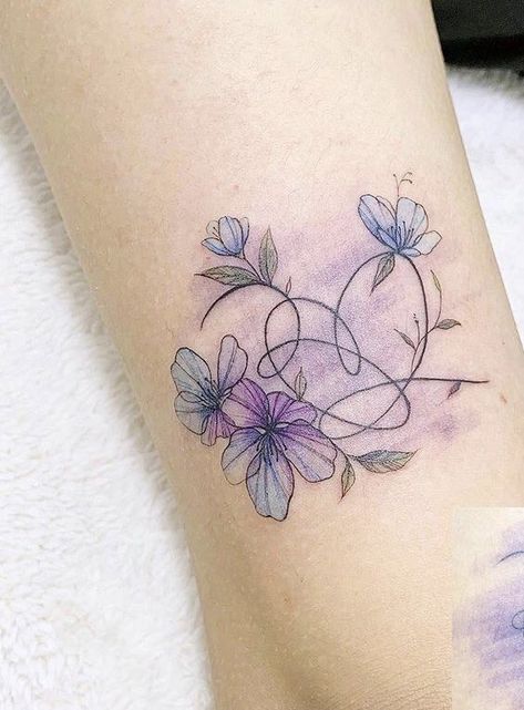 Tattoo by @aeri_tattoo Heart Flowers Tattoo, Bts Inspired Tattoos, Bts Flower, Yourself Tattoo, Heart Flower Tattoo, Bts Heart, Bts Tattoo, Kpop Tattoos, Purple Tattoos