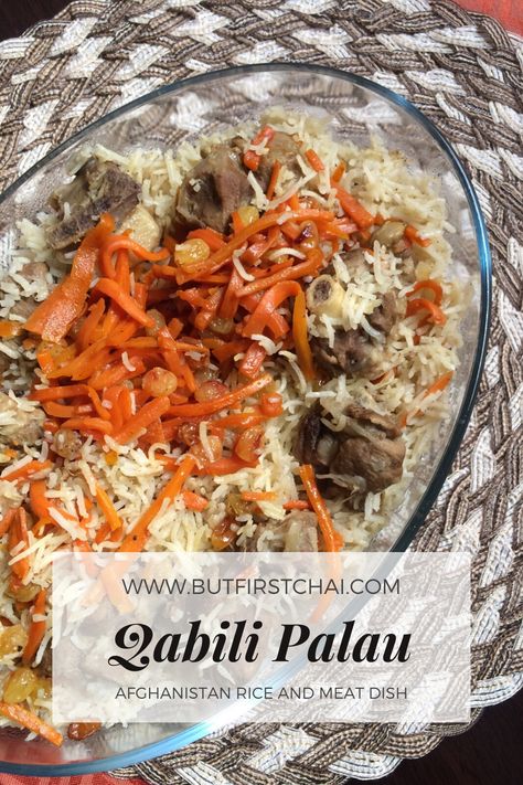 Kabuli/Qabili Palau - Afghanistan's National Dish. It consists of steamed rice mixed with raisins, carrots, and beef or lamb. Qabuli Palow Recipe, Qabili Palau, Afghani Pulao, Afghan Recipes, Caramelized Carrots, Afghan Food Recipes, Flat Pan, Food Blogging, Ethnic Food