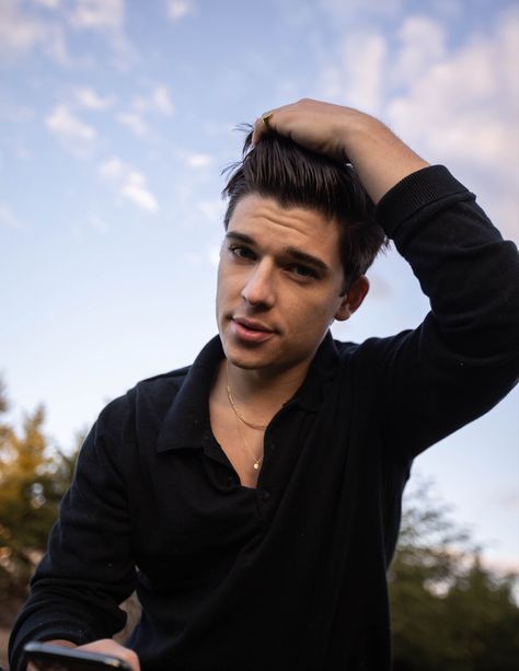 Sean O Donnell, O Donnell, Okay Gesture, Social Media, Models, Media