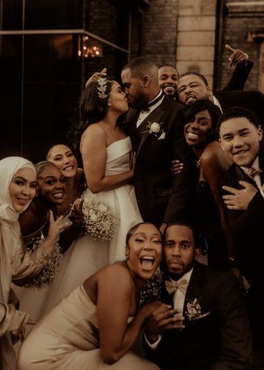 Large Family Wedding Photos Group Poses, Fun Group Wedding Photos, Wedding Picture Ideas Black People, Black Wedding Party Photos, Black Wedding Photo Ideas, Black Wedding Pictures, Black Family Wedding, Wedding Photo Ideas Family Group Shots, Wedding Ideas Black People