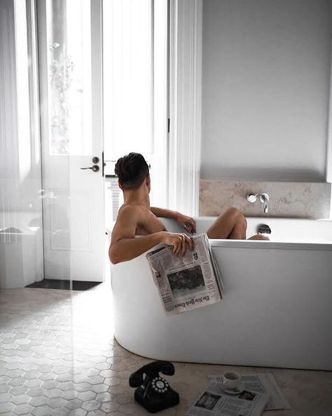 Bathtub Photography, Man Bathroom, Mens Accessories Vintage, Fashion Network, Relaxing Bath, Mandalay, Photography Poses For Men, Birthday Photoshoot, Gentleman Style