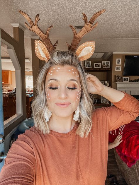 Deer Costume Diy, Diy Deer Costume, Deer Costume Makeup, Disney Costumes For Women, Deer Halloween Makeup, Diy Adult Halloween Costumes, Last Minute Diy Costumes, Deer Halloween Costumes, Cheer Makeup