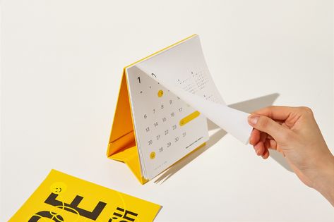 kiryun Kwon on Behance 달력 디자인, Calendar Kit, New Year Calendar, Calendar Design, Brand Experience, Brand Strategy, Brand Colors, Playing Cards, Branding Design