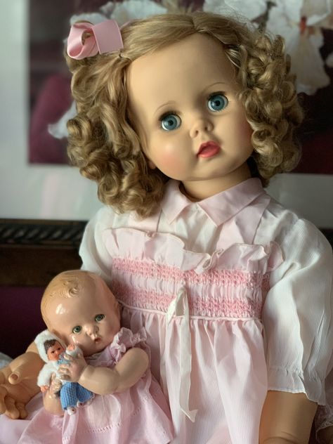 Reproduction Penny Playpal by Ashton Drake with Composition Madame Alexander Baby & Vintage Shackman Dollhouse Doll❤️ Big Baby Dolls, Enchanted Doll, Ashton Drake, Dolls Vintage, Victorian Dolls, Doll Display, Toddler Dolls, Vinyl Dolls, Vintage Paper Dolls