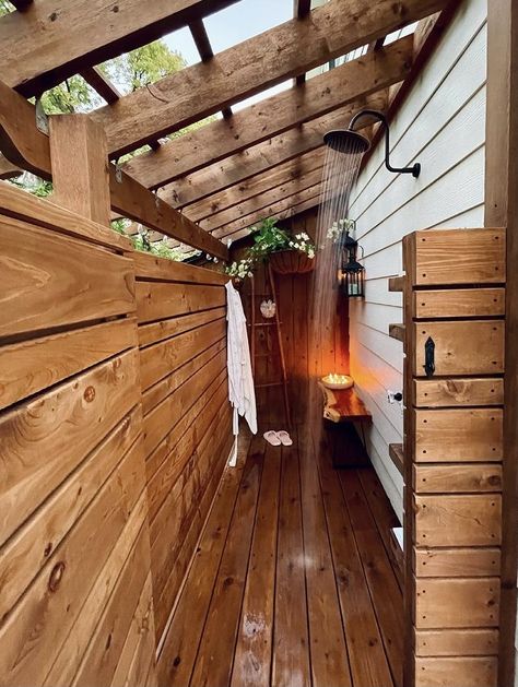 This gorgeous outdoor shower was posted by one of my favorite Instagram accounts, ThreeLittleBlackbirds, homesteaders in North Texas. Best Shower Head, Shower Vibes, Outdoor Shower Enclosure, Outdoor Shower Diy, Outdoor Bathroom Design, Treat Myself, Wild Yeast, Outdoor Bath, Outdoor Sauna