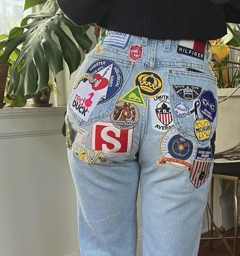 Denim Pants With Patches, Trendy Denim Bottoms With Patches, Festival Denim Jeans With Patches, Jean Patches Ideas, Beaded Jeans, Denim Bottoms With Patches For Streetwear, Urban Denim Bottoms With Patches, Aesthetic Outfits Plus Size, Denim Embroidery