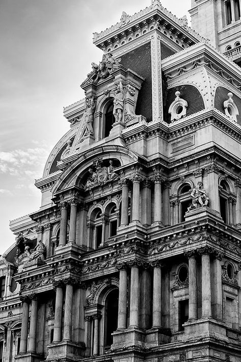 Philadelphia City Hall, Downtown Philadelphia, Philadelphia City, Black And White City, Neoclassical Architecture, Architecture Drawing Art, Architecture Old, Gothic Architecture, Ancient Architecture