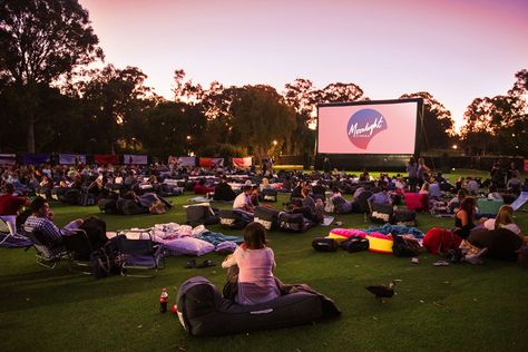 Cinema Outdoor, Summer Date Ideas, Day Date Ideas, Open Air Cinema, Movies Under The Stars, Outdoor Cinema, Best Rooftop Bars, Centennial Park, Kings Park