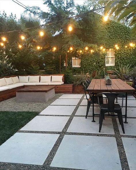 Backyard Entertaining Area, Patio Pavers, House Backyard, Backyard Renovations, Backyard Remodel, Backyard Entertaining, Diy Outdoor Decor, Backyard Inspiration, Backyard Inspo