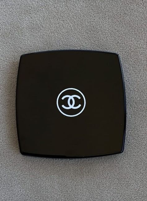 C Makeup, Charger Pad, Chanel, Makeup, Electronic Products, Beauty, Make Up