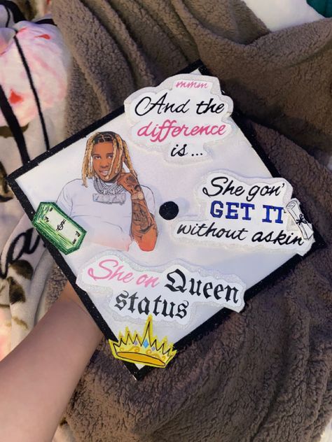 Rod Wave Cap Ideas, Nba Youngboy Graduation Cap, Rapper Graduation Cap Decoration, Graduation Cap Designs Baddie, Lil Durk Graduation Cap, J Cole Cap Decoration, Rapper Graduation Cap, J Cole Graduation Cap Ideas, Album Cover Graduation Cap