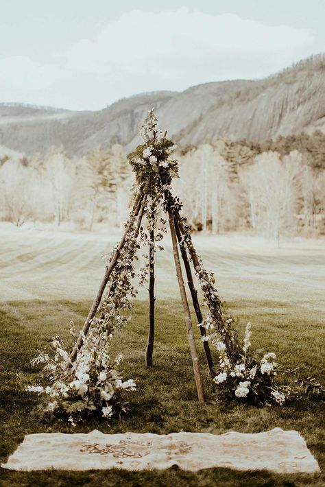 See How This Couple Mastered the Classically Elegant yet Boho Wedding Style | Photo: Anni Graham Teepee Decoration, Wedding Teepee, Wood Arches, Anni Graham, Boho Wedding Style, Teepee Wedding, Lilac Wedding Bouquet, Boho Wedding Dress Bohemian, Dream Destination Wedding