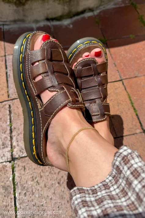 Doc Marten Fisherman Sandal, Dr Martens Fisherman Sandals Outfit, 90s Aesthetic Outfit, Brown Fisherman Sandals, 70s Sandals, Fisherman Sandals Outfit, Doc Sandals, Aesthetic Sandals, Doc Marten Sandals