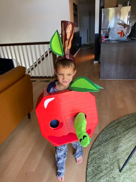 Diy Fruit Costume, Recycled Costumes For Kids, Vegetable Costumes, Preschool Creative Art, Toddler Boy Halloween Costumes, Apple Costume, Fruit Costumes, Halloween Costume Toddler Girl, Kids Handicraft