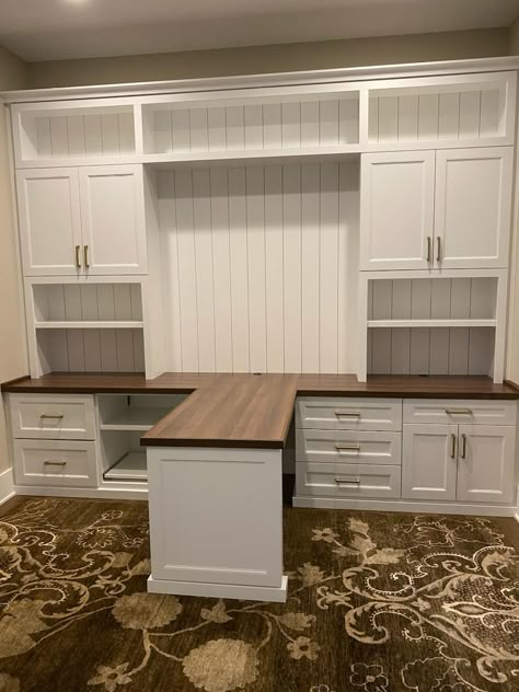 Built In Desk Storage, Built In Craft Storage, Office Built In Cabinets And Desk, Custom Home Office, Study Craft, Sliding Cabinet Doors, Dresser Ideas, Office Built Ins, Home Office Cabinets