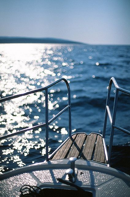 Sailing Aesthetic, Boat Life, Luxury Yachts, In The Ocean, Beach Aesthetic, Travel Aesthetic, 그림 그리기, Yachts, Summer Aesthetic