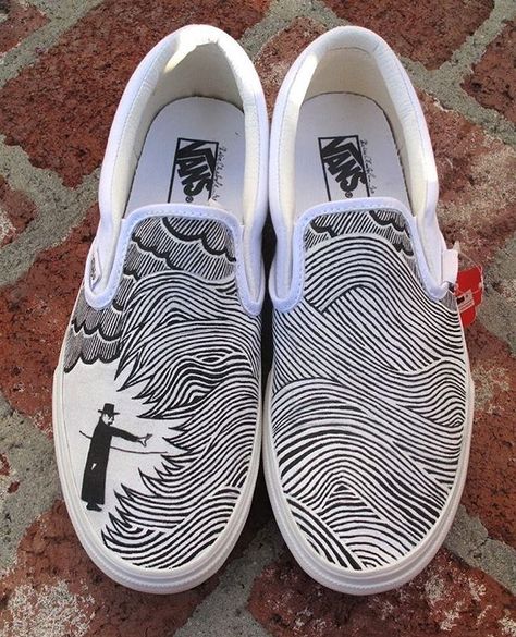 Декор обуви Canvas Shoes Diy, Custom Vans Shoes, Custom Sneakers Diy, Painted Canvas Shoes, Custom Painted Shoes, Custom Shoes Diy, Diy Sneakers, Painted Sneakers, Thom Yorke