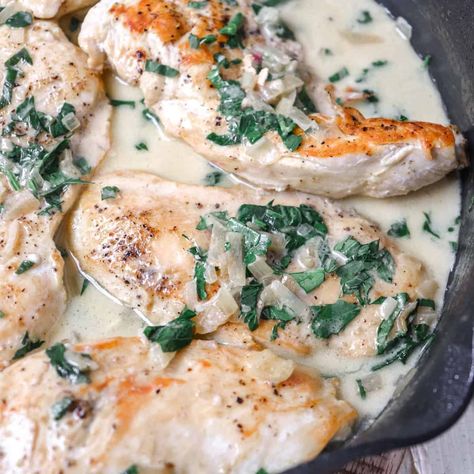 Chicken in Lemon Shallot Sauce - Season & Thyme Shallot Sauce, Creamy Lemon Sauce, Pan Fried Chicken Breast, Mushrooms And Spinach, Summer Dinner Ideas, Easy Protein, Pan Fried Chicken, Easy Veggie, Sauteed Spinach