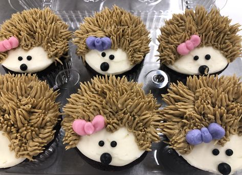 Hedgehog Cupcakes Easy, Easy Animal Cake Decorating, Cute Simple Cupcakes, Animal Cupcake Ideas, Fun Cupcake Decorating Ideas, Creative Cupcakes Ideas, Woodland Animal Cupcakes, Cute Birthday Cupcakes, Cute Cupcake Decorating Ideas