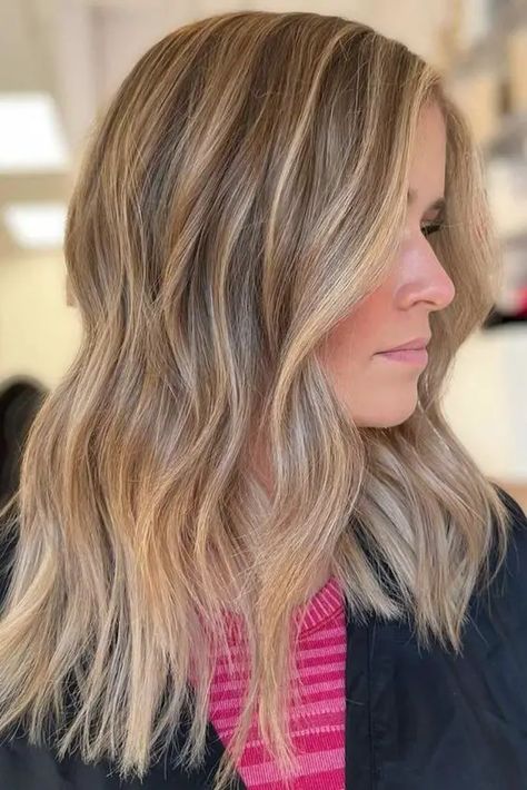 Spring Hair Colors for Blondes 2024 16 Ideas: Embrace the New Season with Style For Brunettes Balayage, Brunettes Balayage, Hair Colors For Blondes, Soft Balayage, Short Bobs, Blonde Tones, Spring Hair Color, Spring Hair, Long Hair Color