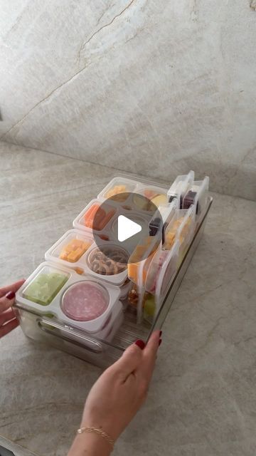 Chandler Isaac-Myers on Instagram: "POV: you look in my fridge. To shop: comment “snacks” and I’ll send ya the 🔗 to my favorite little snack containers 🧀🍎🥕(make sure you are following me to get the message!!)  #organizing #restock #grocery #snacks #amazonfind #amazonmusthaves #kitchenorganization #kitchenideas #kitchengadgets #kitchenessentials #amazongadget #amazonhome #organization #restocked #asmr #snackbox #snackideas #healthysnack #weeklyrestock #asmrfood" To Go Snacks For Kids, Snack Prep Containers, Reusable Snack Containers, Meal Prep Refrigerator Organization, Snack Box Meal Prep, Diy Snack Packs, Snack Goodie Bags, Adult Snacks For Work, Bento Box Snacks For Adults