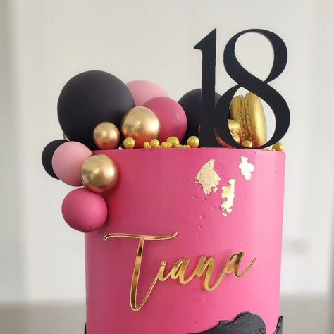 Pink Gold And Black Cake, Hot Pink 18th Birthday Cake, Birthday Cake 40th Women, Hot Pink Birthday Cake, Birthday Cake Wine, Hot Pink Cake, 50th Birthday Cake For Women, Hot Pink Cakes, Hotel Birthday