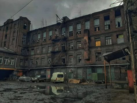 Rundown City Aesthetic, Run Down Neighborhood, Abandoned Factory Exterior, Scrapyard Aesthetic, Dystopian Town, Rundown Buildings, Run Down City, Apocalypse Town, Post Apocalyptic Town