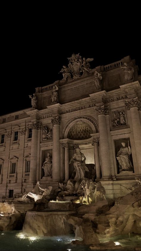 Ancient Greece Aesthetic, Empire Wallpaper, Castle Aesthetic, Europe Aesthetic, Italy Aesthetic, Trevi Fountain, Baroque Architecture, Beautiful Dark Art, Dark Academia Aesthetic