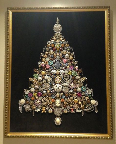 Jewelry Tree Christmas, Vials Christmas Decor, How To Make Jewelry Art Framed, How To Make A Picture Out Of Old Jewelry, Costume Jewelry Crafts Picture Frames, Christmas Jewelry Tree Framed Art, Vintage Jewelry Christmas Trees, Jewel Christmas Tree Diy, Jewelry Xmas Tree