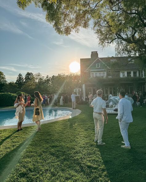 Hello July - it’s full on summer now! Feeling these Hamptons vibes 🩵☀️ ⠀⠀⠀⠀⠀⠀⠀⠀⠀ 🎥 My East Hampton vlog is now live on YouTube! (link in bio) ⠀⠀⠀⠀⠀⠀⠀⠀⠀ Shop the look on my @shopmy page or directly via https://shopmy.us/collections/635530 ⠀⠀⠀⠀⠀⠀⠀⠀⠀ ⠀⠀⠀⠀⠀⠀⠀⠀⠀ #hamptons #easthampton #hamptonsparty #hamptonsoutfit #shoppinginthehamptons #summerstyle East Hampton Ny, East Hamptons Aesthetic, Hampton Party, Hamptons Party, Hamptons Outfit, Hamptons Aesthetic, Hello July, East Hampton, Youtube Link