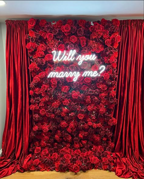 Engagement Ideas Proposal Surprise, Red Proposal, Candle Light Dinner Ideas, Valentine Day Aesthetic, Wedding Proposal Ideas Engagement, Proposal Decor, Aesthetic Valentines Day, Valentines Day Aesthetic, Proposal Candles