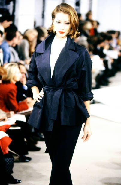 Christy Turlington Dona Karan, Christy Turlington, Runway Show, Donna Karan, Runway Fashion, Fashion Inspo, Street Style, Couture, Clothes