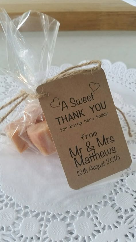 Budget Friendly Wedding Favours, Favours Ideas, Homemade Wedding Favors, Wedding Favours Luxury, Favours Wedding, Creative Wedding Favors, Inexpensive Wedding Favors, Vanilla Fudge, Cheap Favors