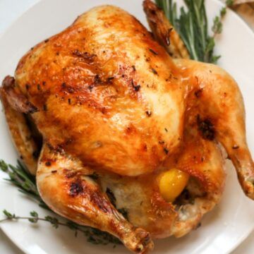 Learn how to make the juciest roasted whole chicke in oven bag. It is a full-proof recipe for the best roasted chicken. The meat comes out tender, flavful, and the skin gets crisped up at the end. You can enjoy it as a main dish or use it to make quesadillas, pastas and more. Roasted Whole Chicken Oven Bag, Roast Chicken In Oven Bag, Reynolds Oven Bag Recipes Chicken, How To Make A Whole Chicken, Roasted Stuffed Chicken Whole, Chicken In A Bag Recipes Ovens, Roasting A Whole Chicken In The Oven, Whole Roasted Chicken Oven, Roast Chicken In A Bag