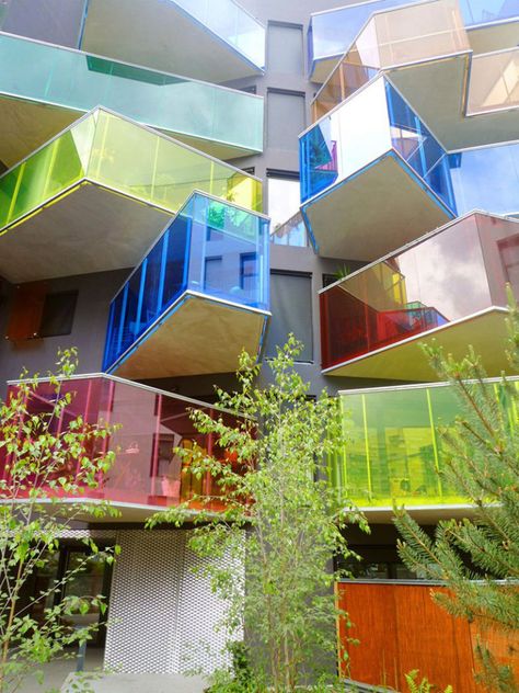 10 Examples Of Colored Glass Found In Modern Architecture And Interior Design Apartment Exterior Design, Apartment Exterior, Colour Architecture, Colourful Buildings, Architecture Design Concept, Design Exterior, Building Facade, Unique Architecture, Facade Architecture