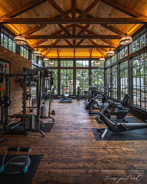 Iron Paradise, Spa Hammam, Gym Vibes, Luxury Home Gym, Build Your Own Home, Dream Gym, Dream Home Gym, Gym Design Interior, House Gym