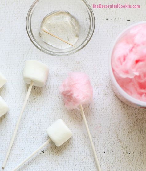 cotton candy marshmallow pops Marshmallow Pops Recipe, Cotton Candy Sticks, Baby Shower Desserts Girl, Cotton Candy Favors, Cotton Candy Cone, Cotton Candy Cakes, Cotton Candy Party, Baby Shower Food For Girl, Chocolate Covered Marshmallows