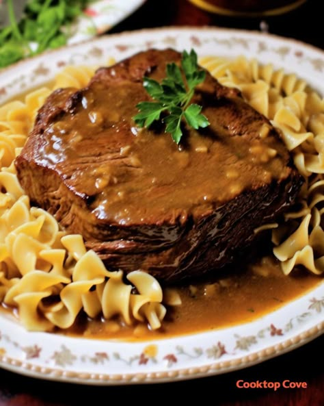 Roast With Gravy, Cooktop Cove, Kitchen Bouquet, Slow Cooker Roast Beef, Slow Cooker Roast, Roast Beef Recipes, Crockpot Recipes Beef, Pot Roast Recipes, Crockpot Beef