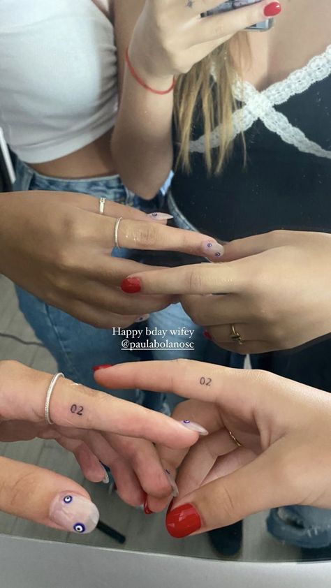 3 Person Tattoo Friends, 3 Person Tattoo, Twin Flame Tattoo, Person Tattoo, Tattoo Friends, Flame Tattoo, Flame Tattoos, Me Against The World, Paper Ring