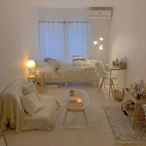 Kamar Aestethic, Kpop Dorm, Minimal Room, Small Bedroom Decor, Study Room Decor, Small Room Design, Redecorate Bedroom, Minimalist Room, Aesthetic Rooms