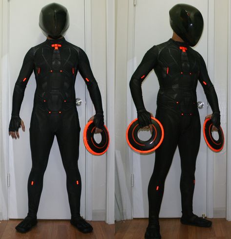 Rinzler Tron, Tron Cosplay, Tron Costume, Futuristic Suit, Tron Art, Tech Noir, Justice League Comics, Tron Legacy, Anime Ninja