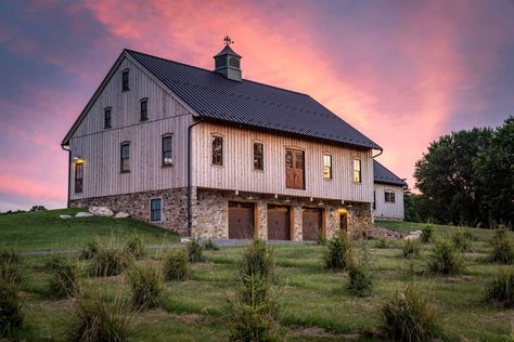 Barn Builders, Bank Barn, Amish Barns, Barn Shop, Barn Parties, Barn Renovation, Party Barn, Building Company, Barn Plans