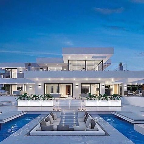 Luxury | Houses | Interiors on Instagram: “Modern White Mansion 🇪🇸 What’s your thoughts about this place? 👇🏼 - Follow @pureluxury.lifestyle for more! 📸 DM for credits! -…” Dream House Mansions, White Mansion, Villa Luxury, Luxury Modern Homes, Dream Mansion, Modern Mansion, Mansions Luxury, Design Exterior, Modern Houses