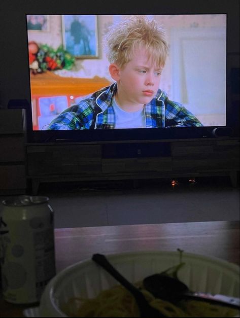 Watching Home Alone, Watch Home Alone, Let Me In, Home Alone, Extended Play, Images Gif, Future Husband, Location History