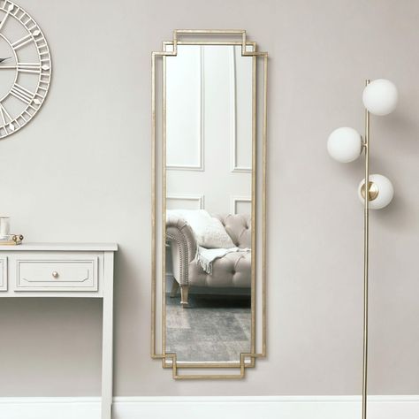 Munich Apartment, Gold Painted Walls, Art Deco Spiegel, Pink Bedroom Furniture, Art Deco Wall Mirror, Mirrored Bedroom Furniture, Deco Wall, Art Deco Wall, Art Deco Mirror